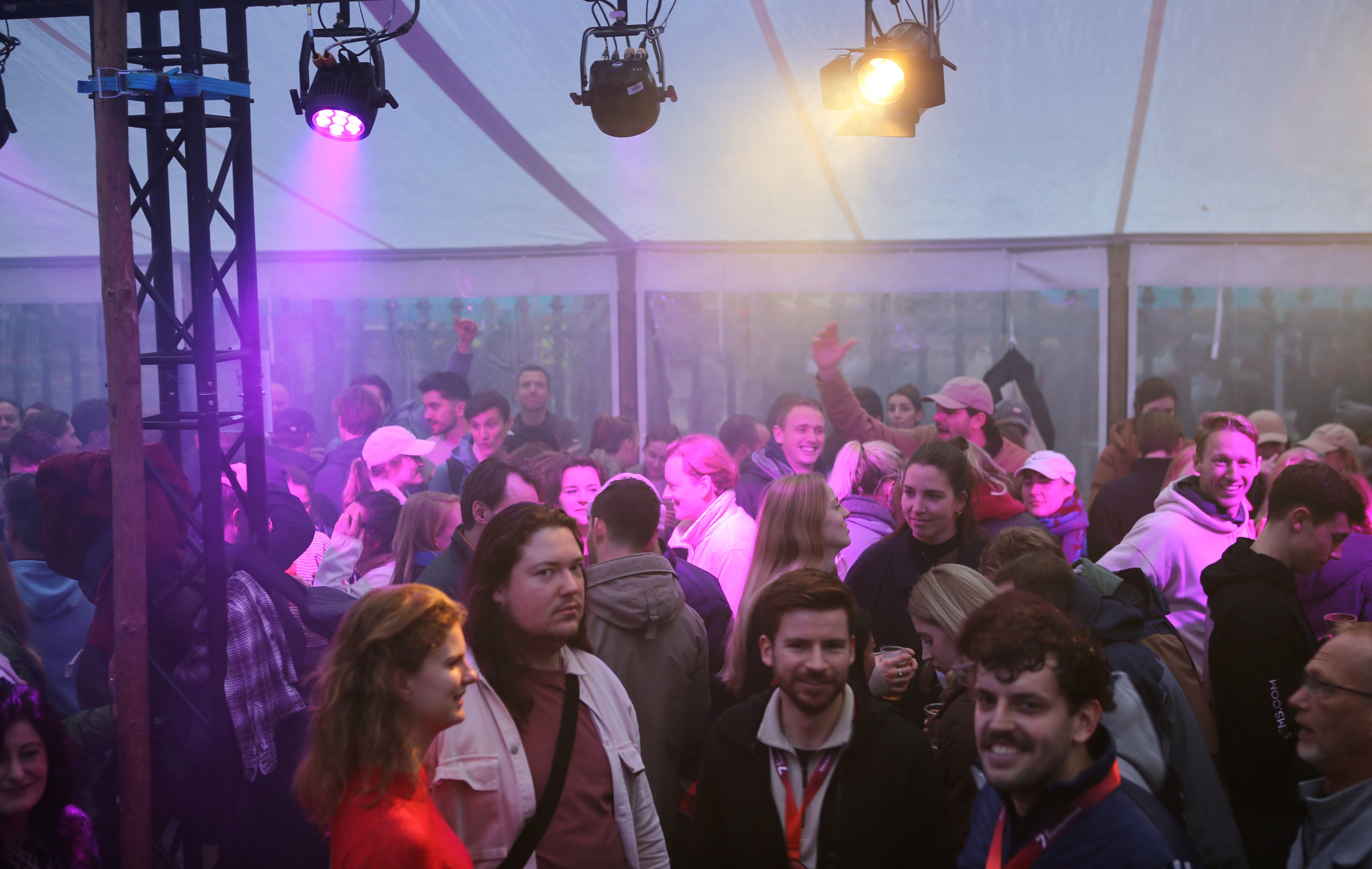Line-up 2026: Dave van Well en Noud Noutze op de 7Heuvelenfeesten